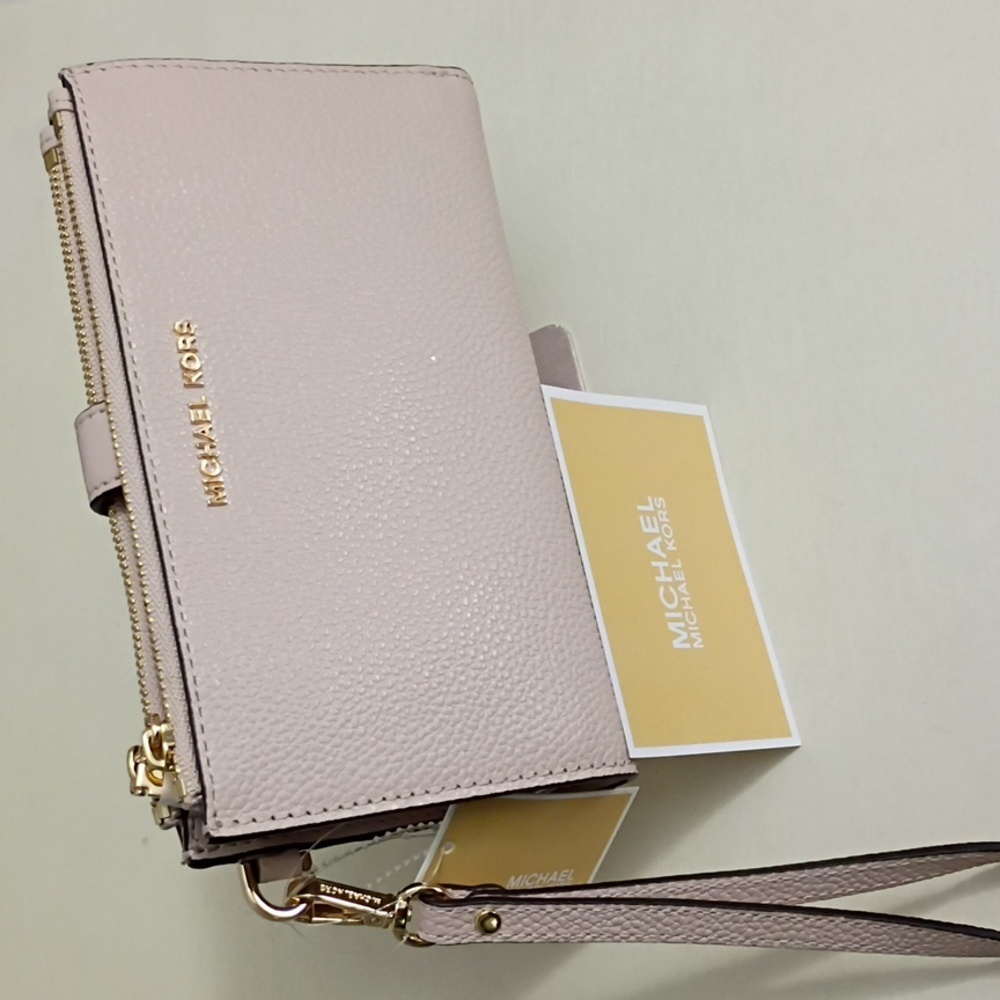 Michael Kors Pebbled Leather Wristlet in Light Pink